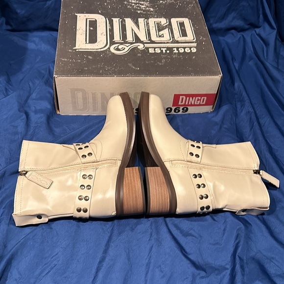 DINGO- short boots, white, women 8.5 new - Picture 3 of 4